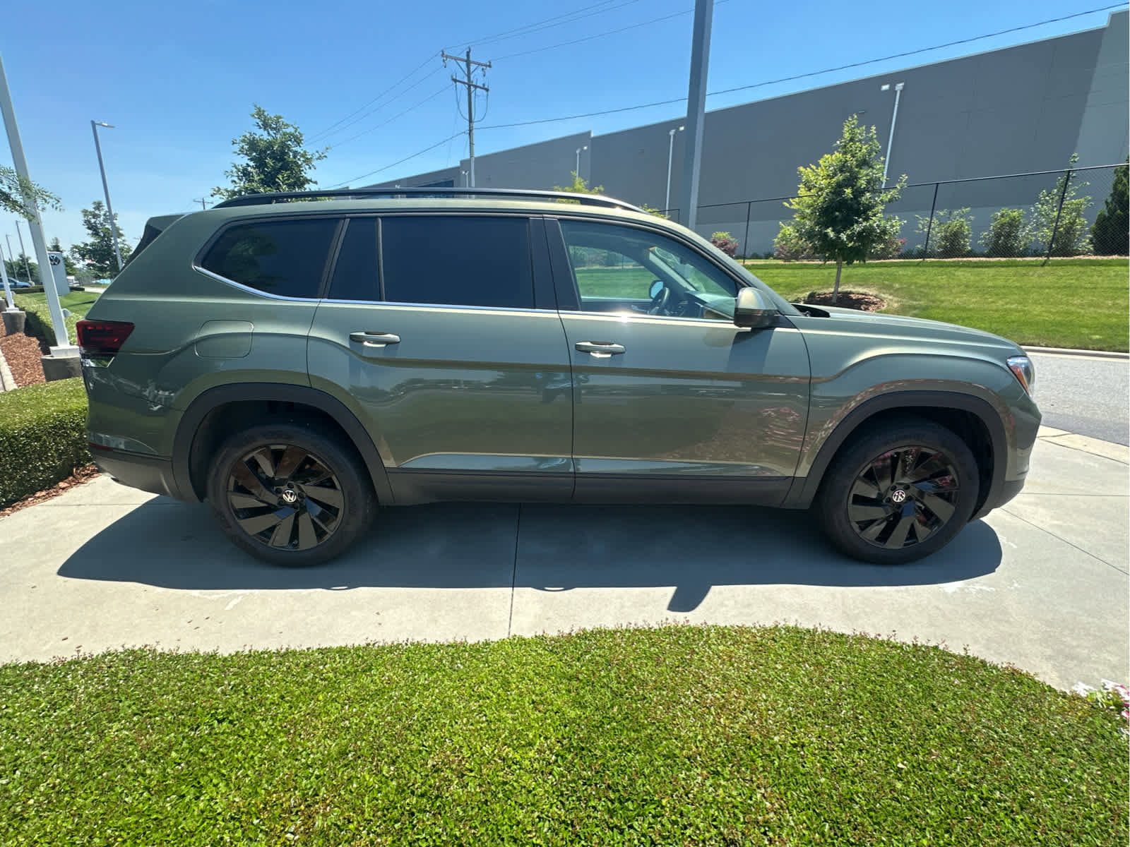 volkswagen atlas 2026 1V2JN2CA1TC519095 image volkswagen atlas 2026 1V2JN2CA1TC519095 image