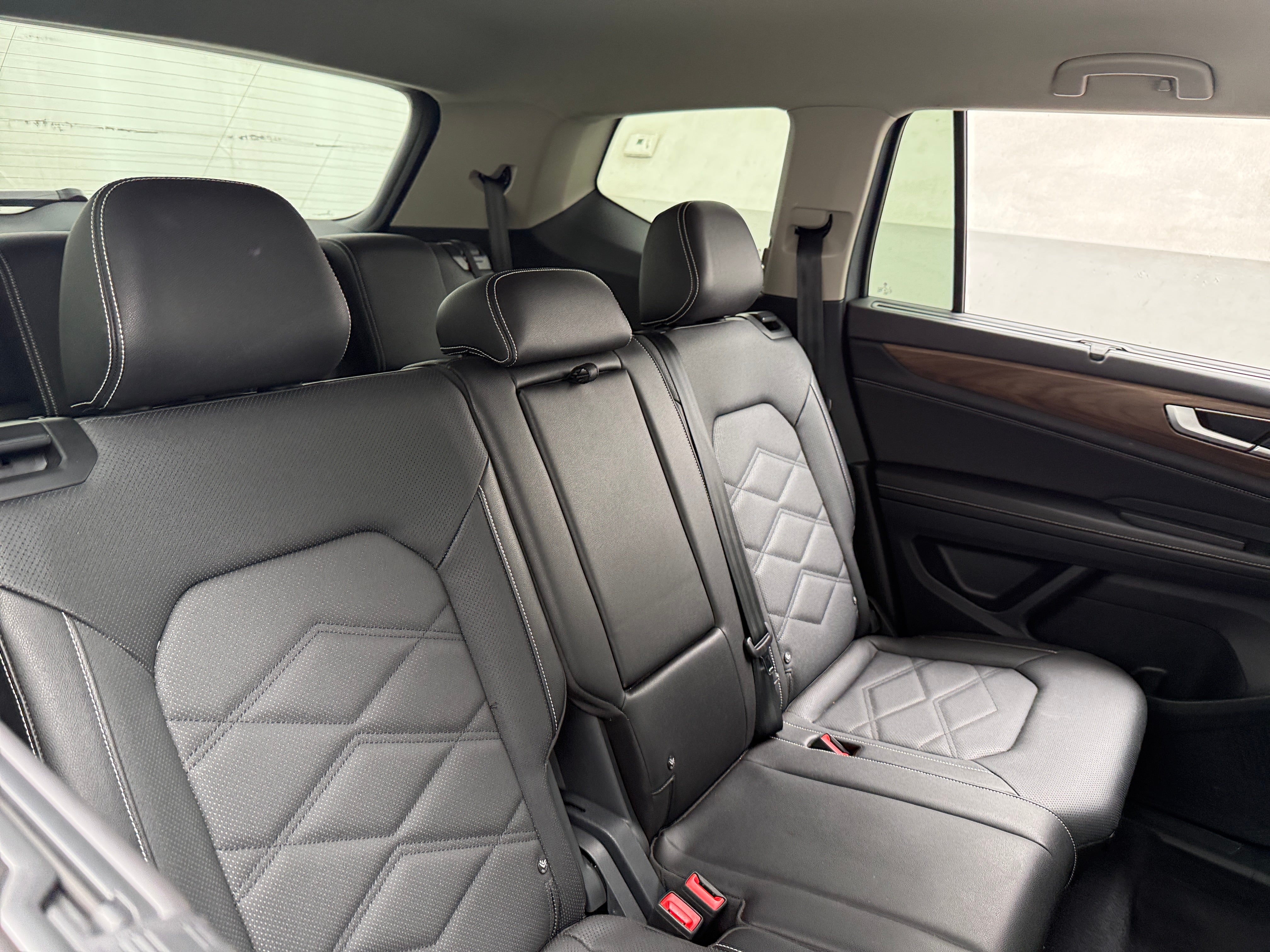 volkswagen atlas 2026 1V2WN2CA0TC527906 image volkswagen atlas 2026 1V2WN2CA0TC527906 image