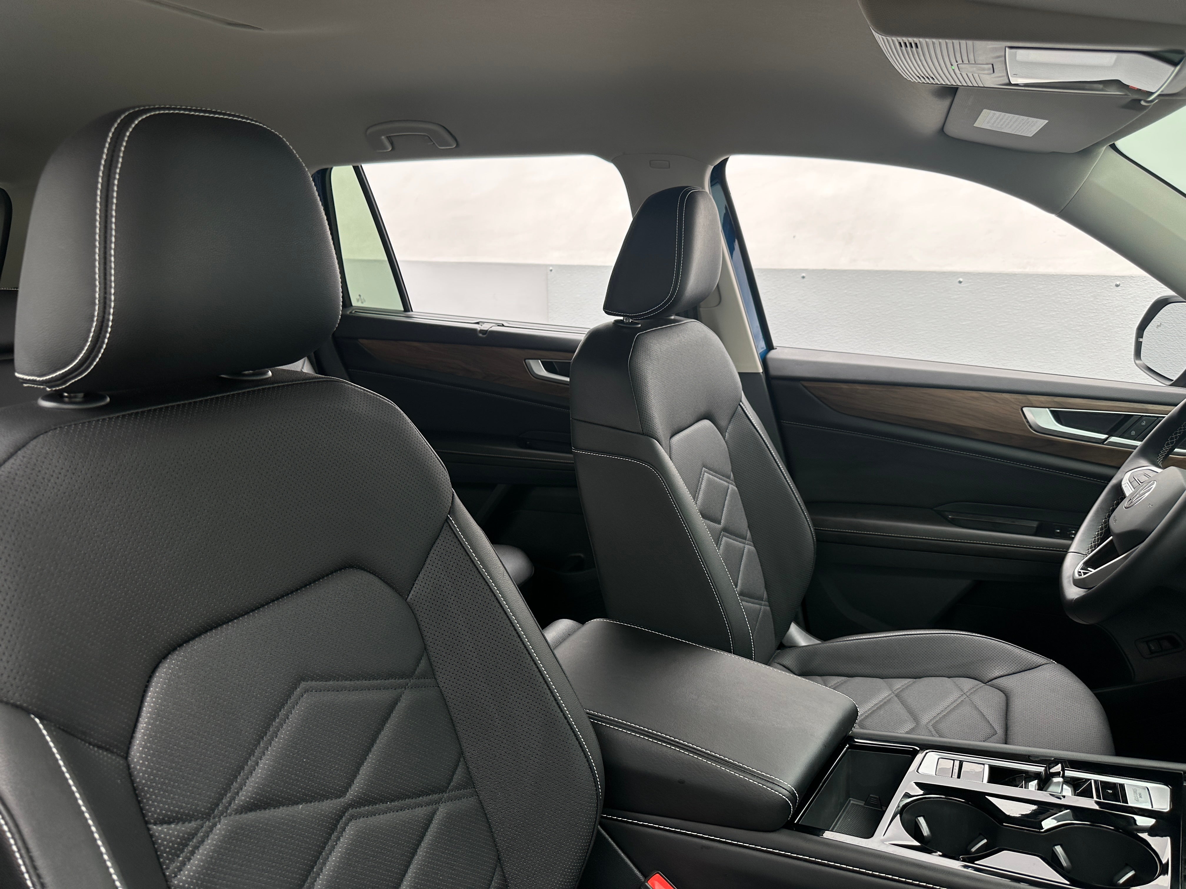 volkswagen atlas 2026 1V2WN2CA2TC520326 image volkswagen atlas 2026 1V2WN2CA2TC520326 image