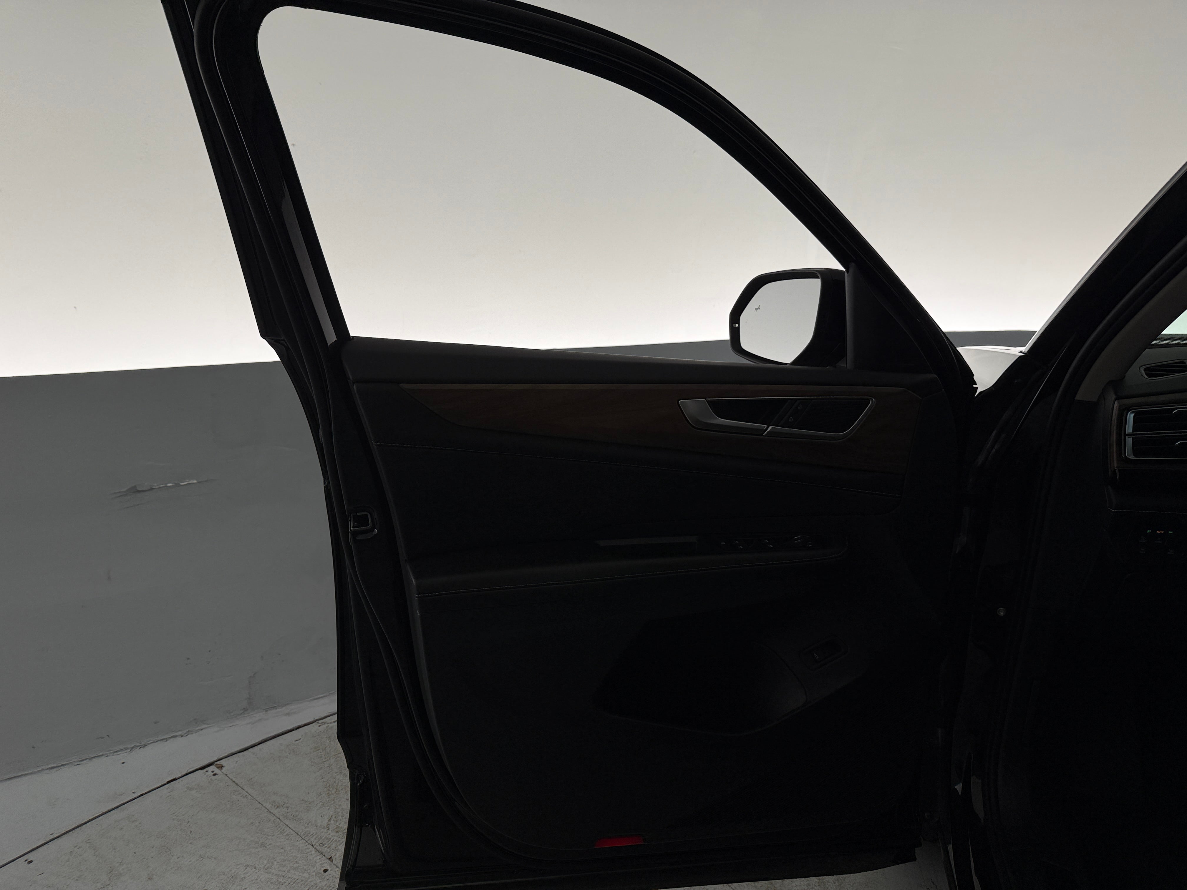 volkswagen atlas 2026 1V2WN2CA7TC521763 image volkswagen atlas 2026 1V2WN2CA7TC521763 image