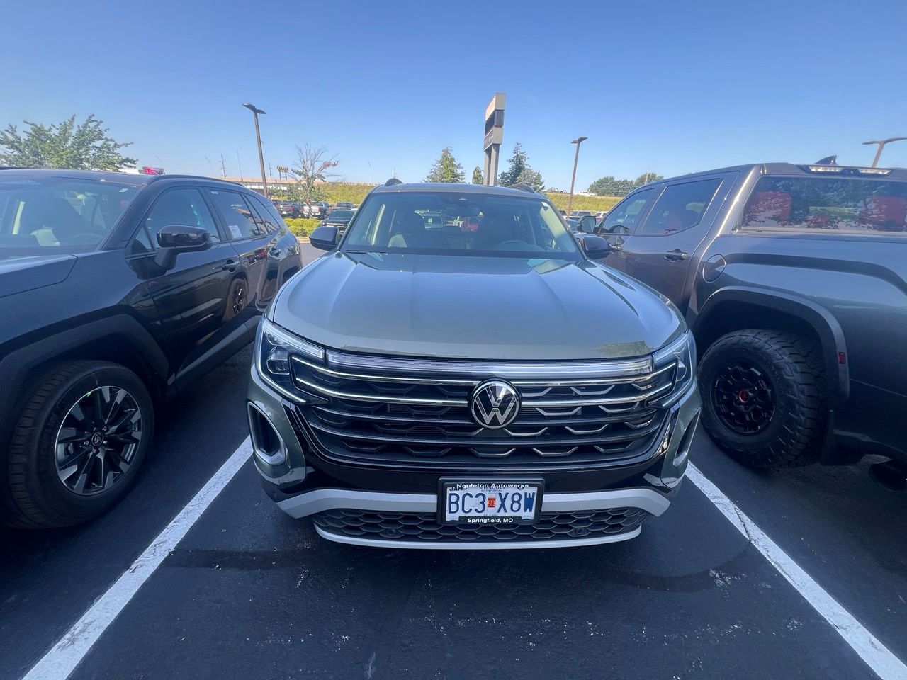 volkswagen atlas 2024 1V2CR2CA6RC545021 image volkswagen atlas 2024 1V2CR2CA6RC545021 image