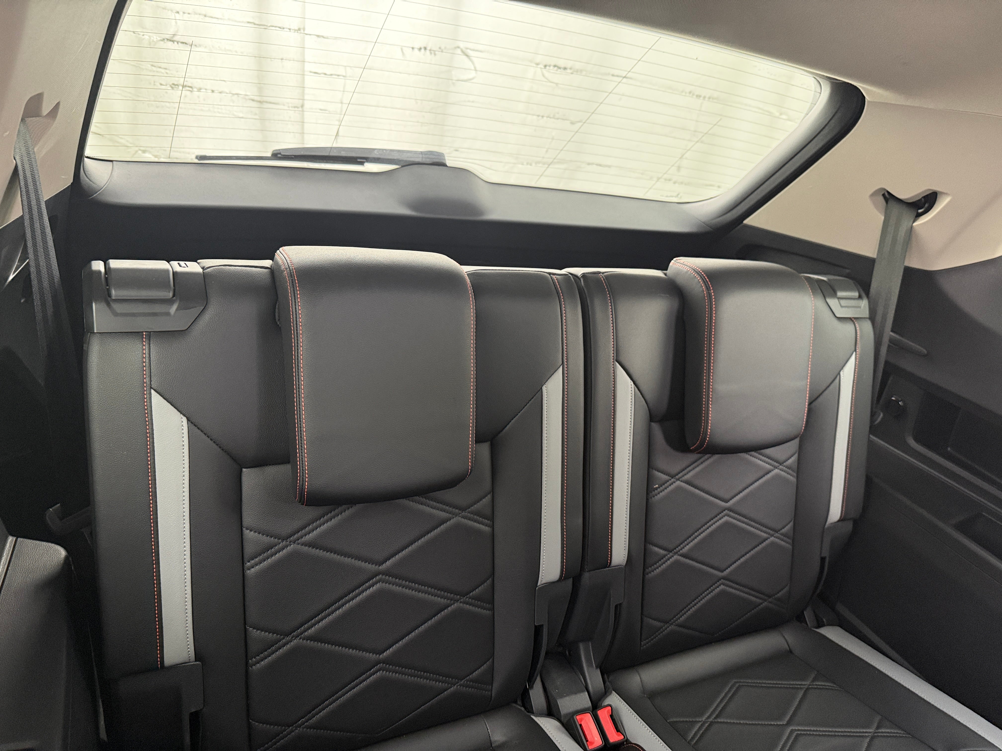 volkswagen atlas 2024 1V2CR2CA1RC599066 image volkswagen atlas 2024 1V2CR2CA1RC599066 image