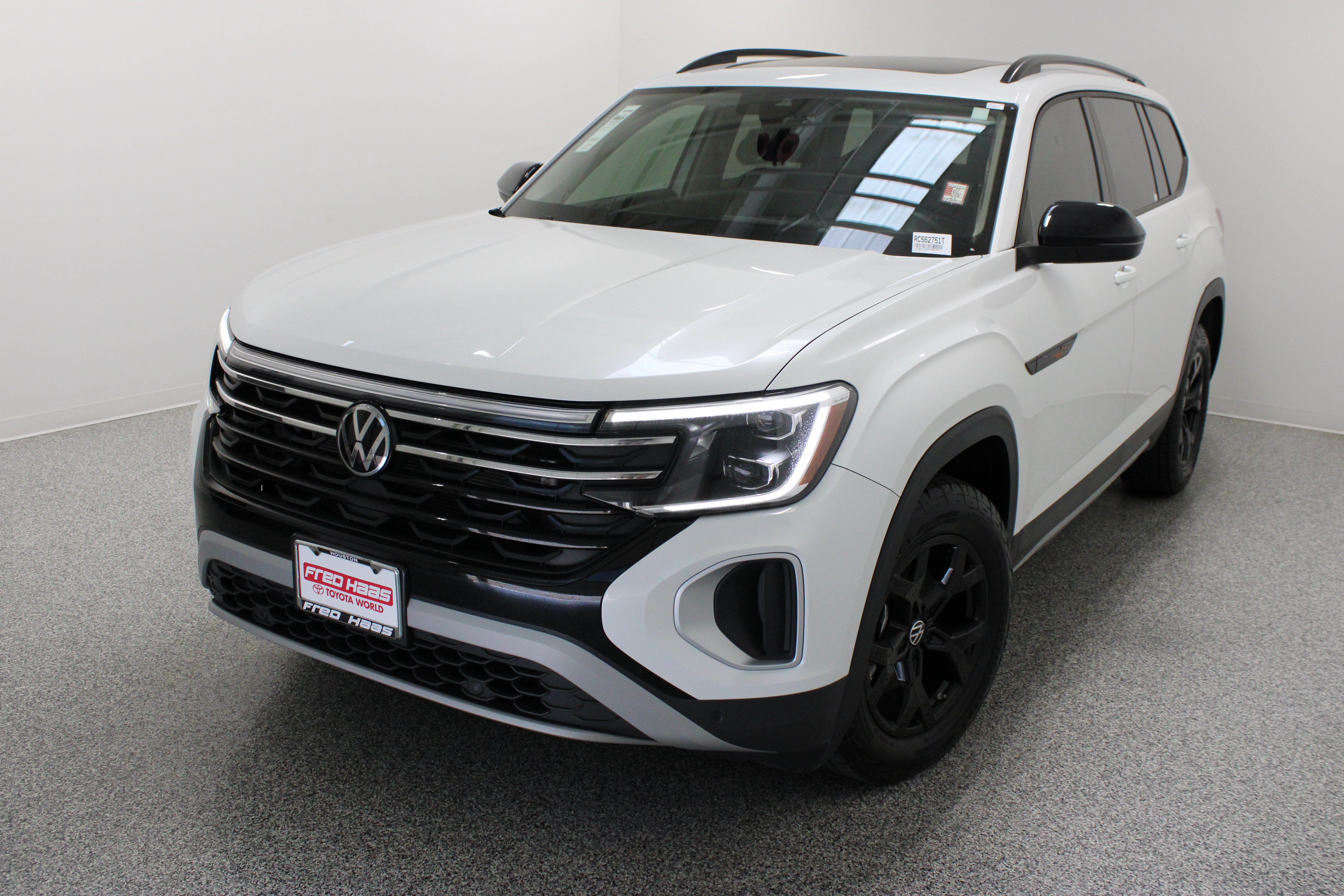 volkswagen atlas 2024 1V2GR2CA5RC562751 image volkswagen atlas 2024 1V2GR2CA5RC562751 image