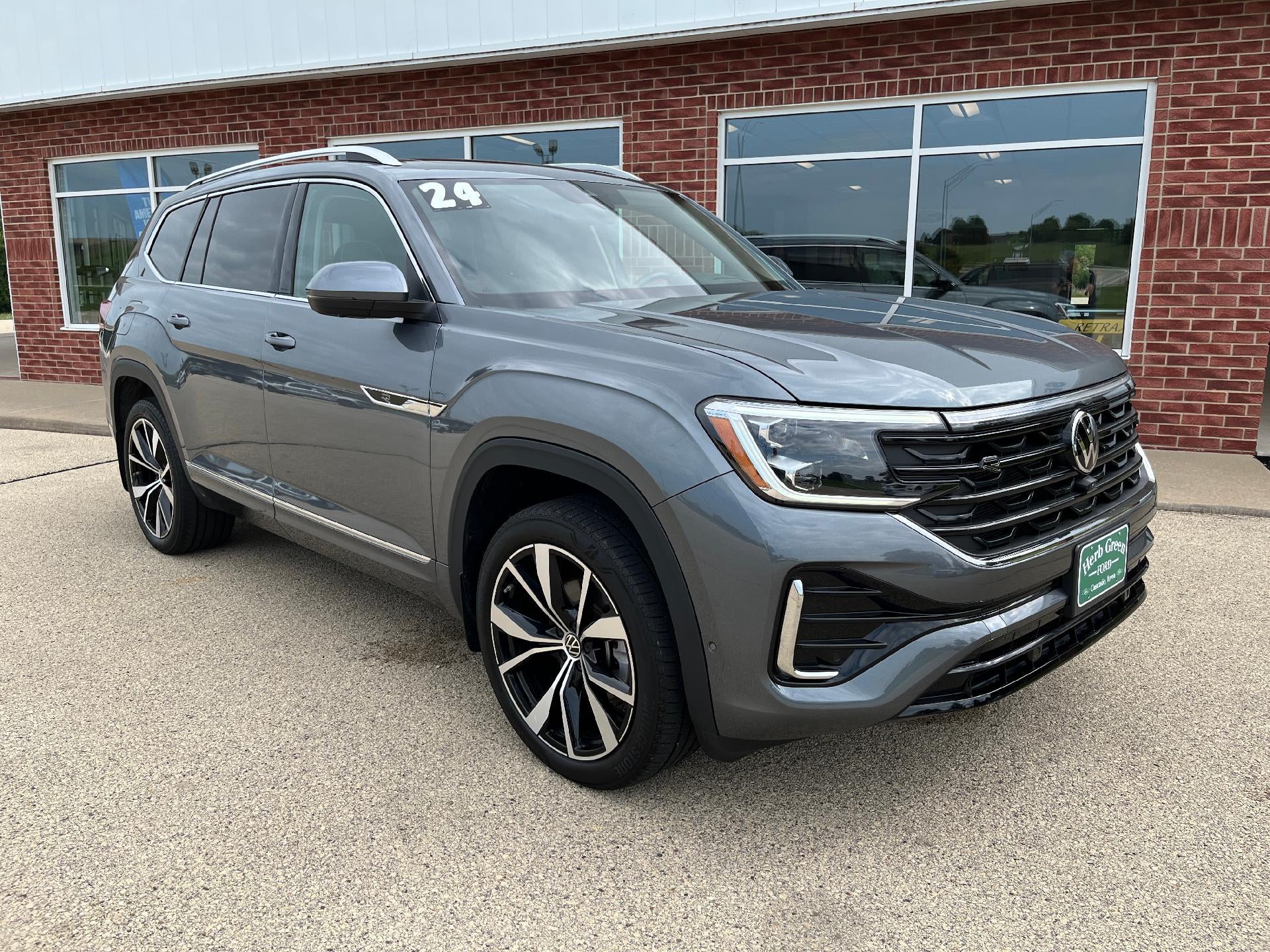 volkswagen atlas 2024 1V2FR2CA7RC520402 image volkswagen atlas 2024 1V2FR2CA7RC520402 image