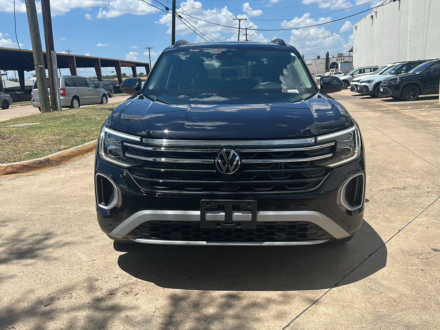 volkswagen atlas 2025 1V2CR2CA6SC504460 image volkswagen atlas 2025 1V2CR2CA6SC504460 image