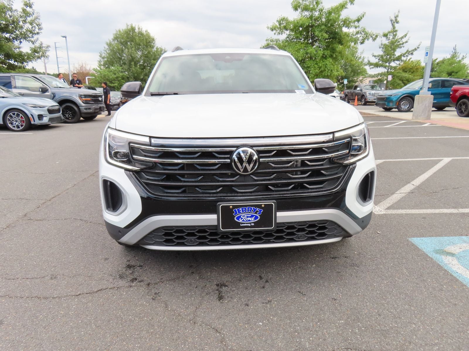 volkswagen atlas 2025 1V2CR2CA7SC569771 image volkswagen atlas 2025 1V2CR2CA7SC569771 image