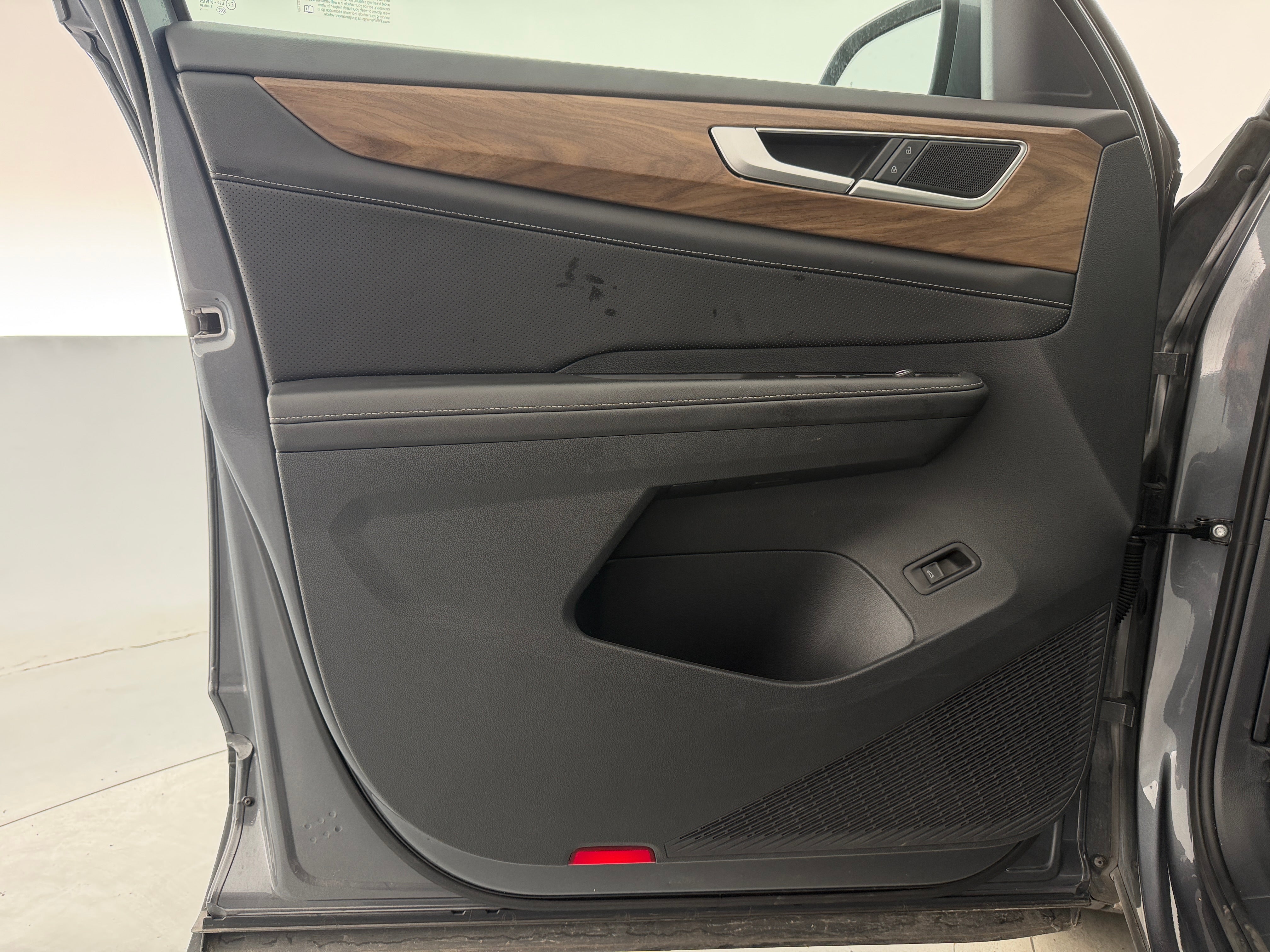 volkswagen atlas 2025 1V2WR2CA3SC539244 image volkswagen atlas 2025 1V2WR2CA3SC539244 image