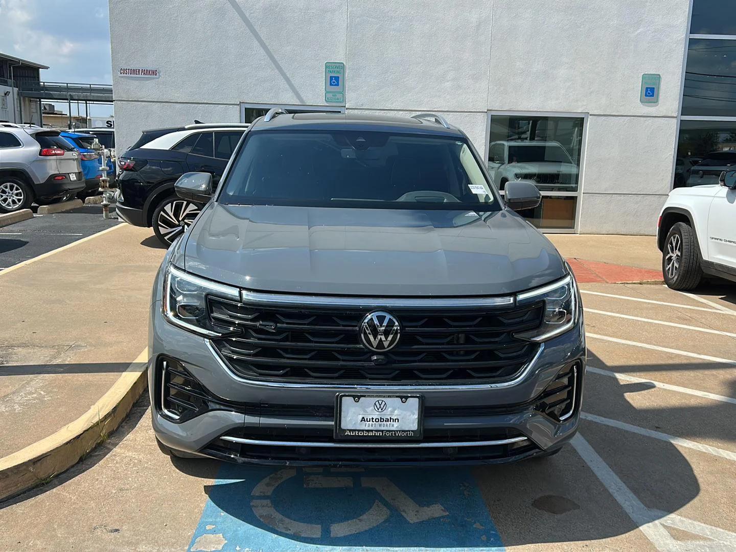 volkswagen atlas 2025 1V2FR2CA4SC516474 image volkswagen atlas 2025 1V2FR2CA4SC516474 image