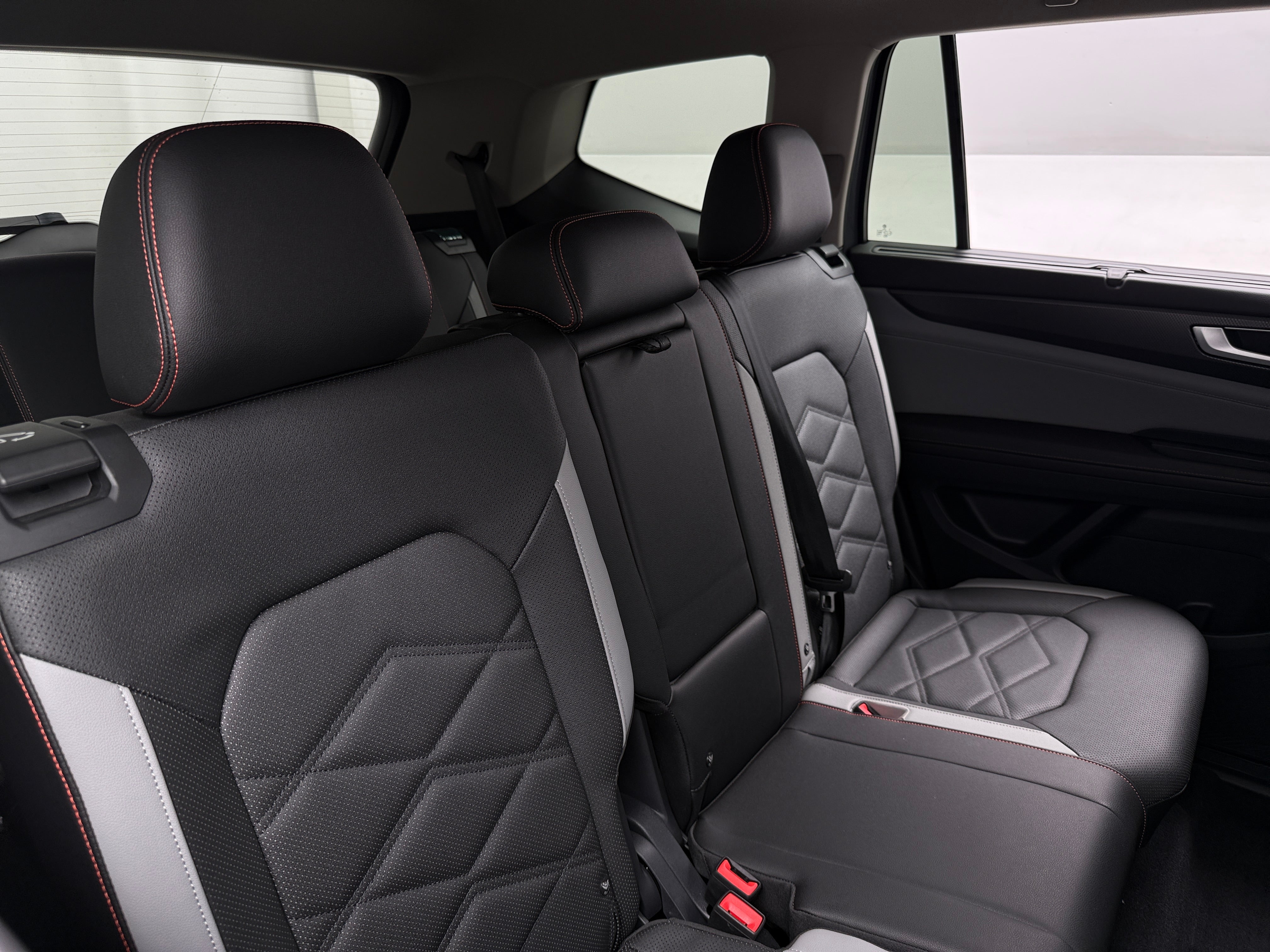 volkswagen atlas 2025 1V2CR2CAXSC568629 image volkswagen atlas 2025 1V2CR2CAXSC568629 image