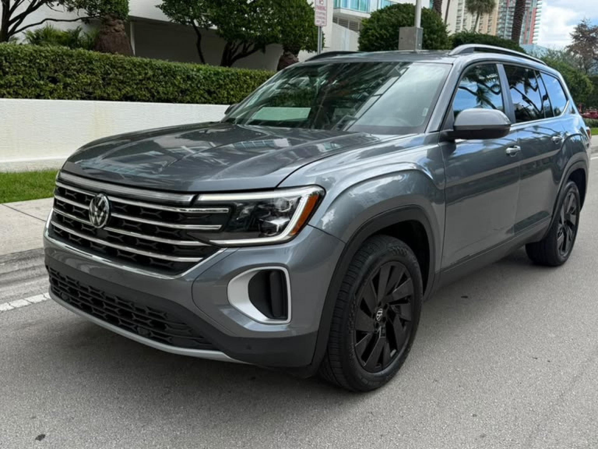 volkswagen atlas 2025 1V2KR2CA0SC573902 image volkswagen atlas 2025 1V2KR2CA0SC573902 image