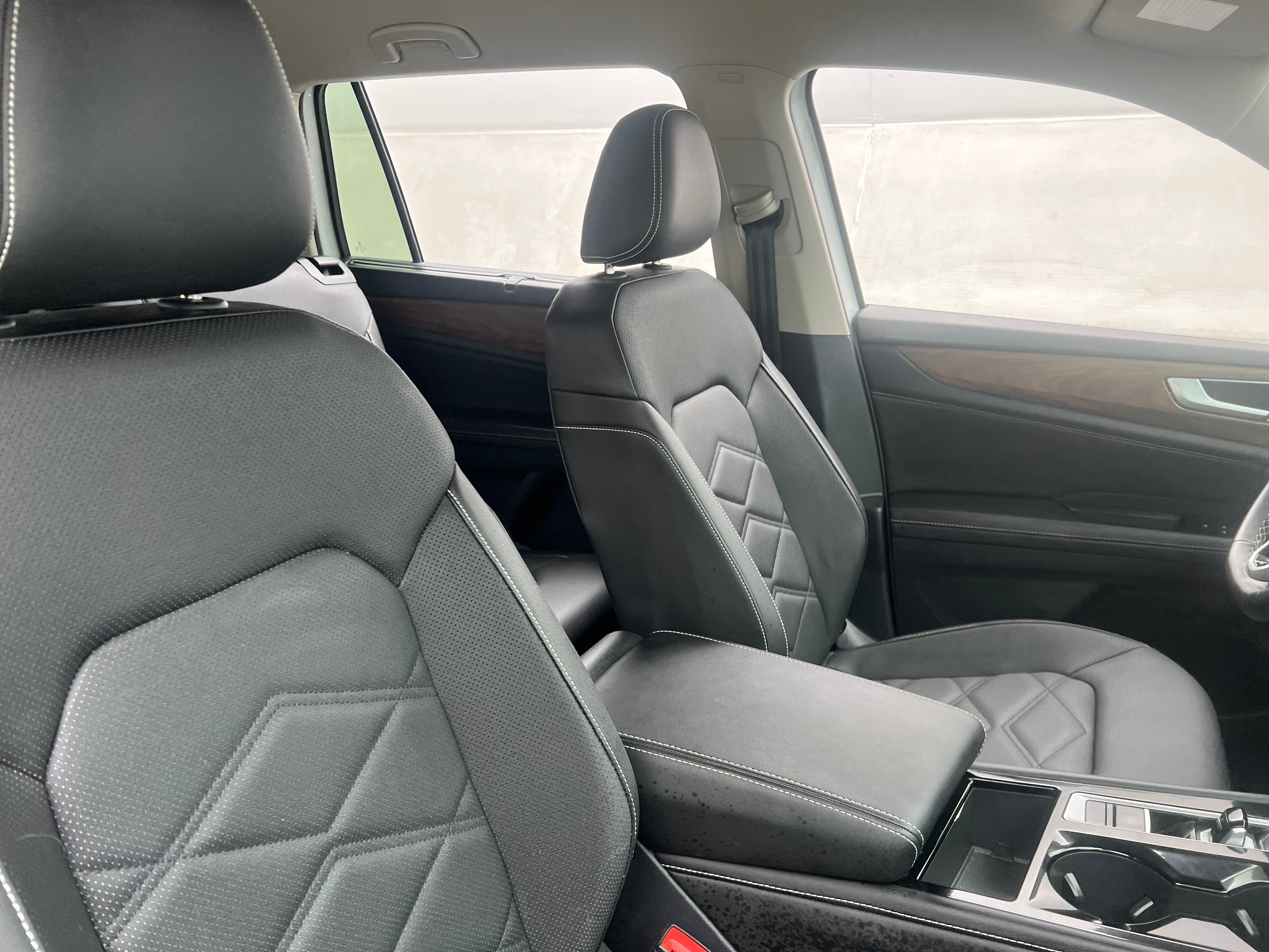 volkswagen atlas 2025 1V2HR2CA7SC574720 image volkswagen atlas 2025 1V2HR2CA7SC574720 image