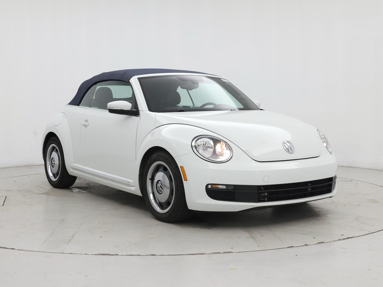 volkswagen beetle 2016 3VW517AT6GM818261 image volkswagen beetle 2016 3VW517AT6GM818261 image