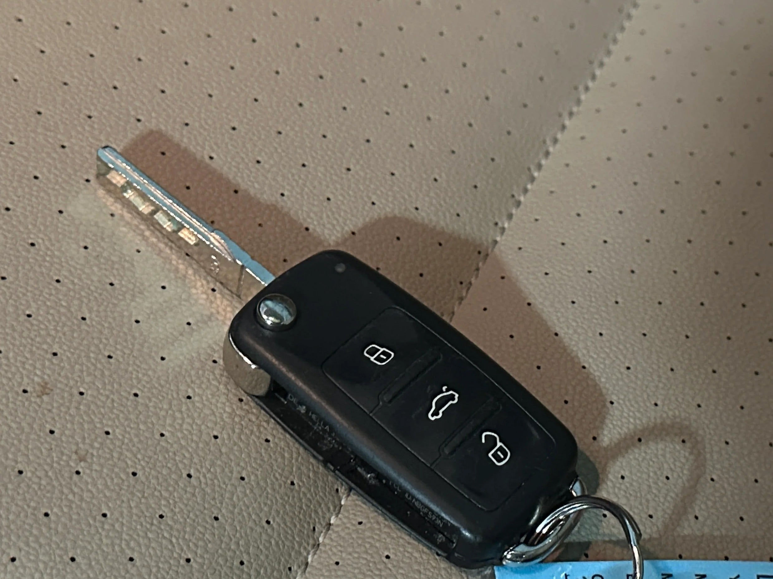 volkswagen beetle 2019 3VWJD7AT8KM712201 image volkswagen beetle 2019 3VWJD7AT8KM712201 image