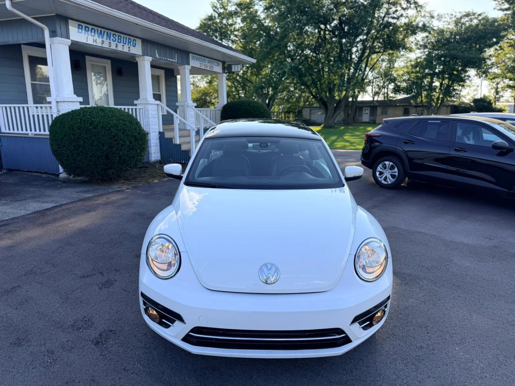 volkswagen beetle 2019 3VWJD7AT4KM713085 image volkswagen beetle 2019 3VWJD7AT4KM713085 image