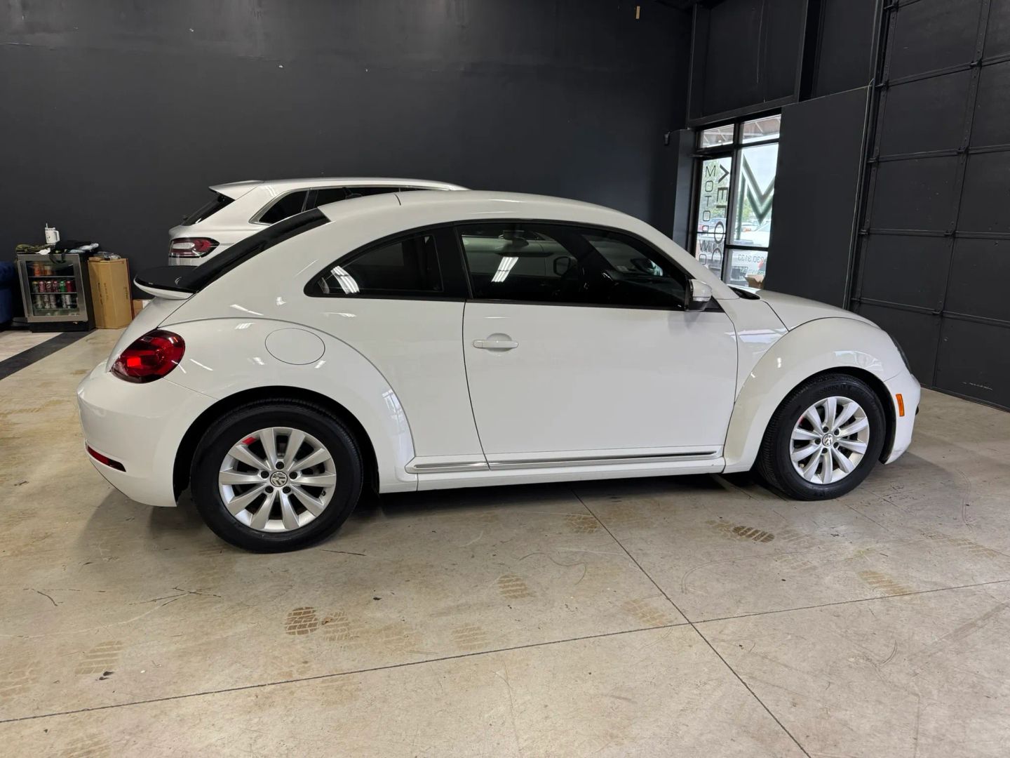 volkswagen beetle 2019 3VWFD7AT5KM709052 image volkswagen beetle 2019 3VWFD7AT5KM709052 image