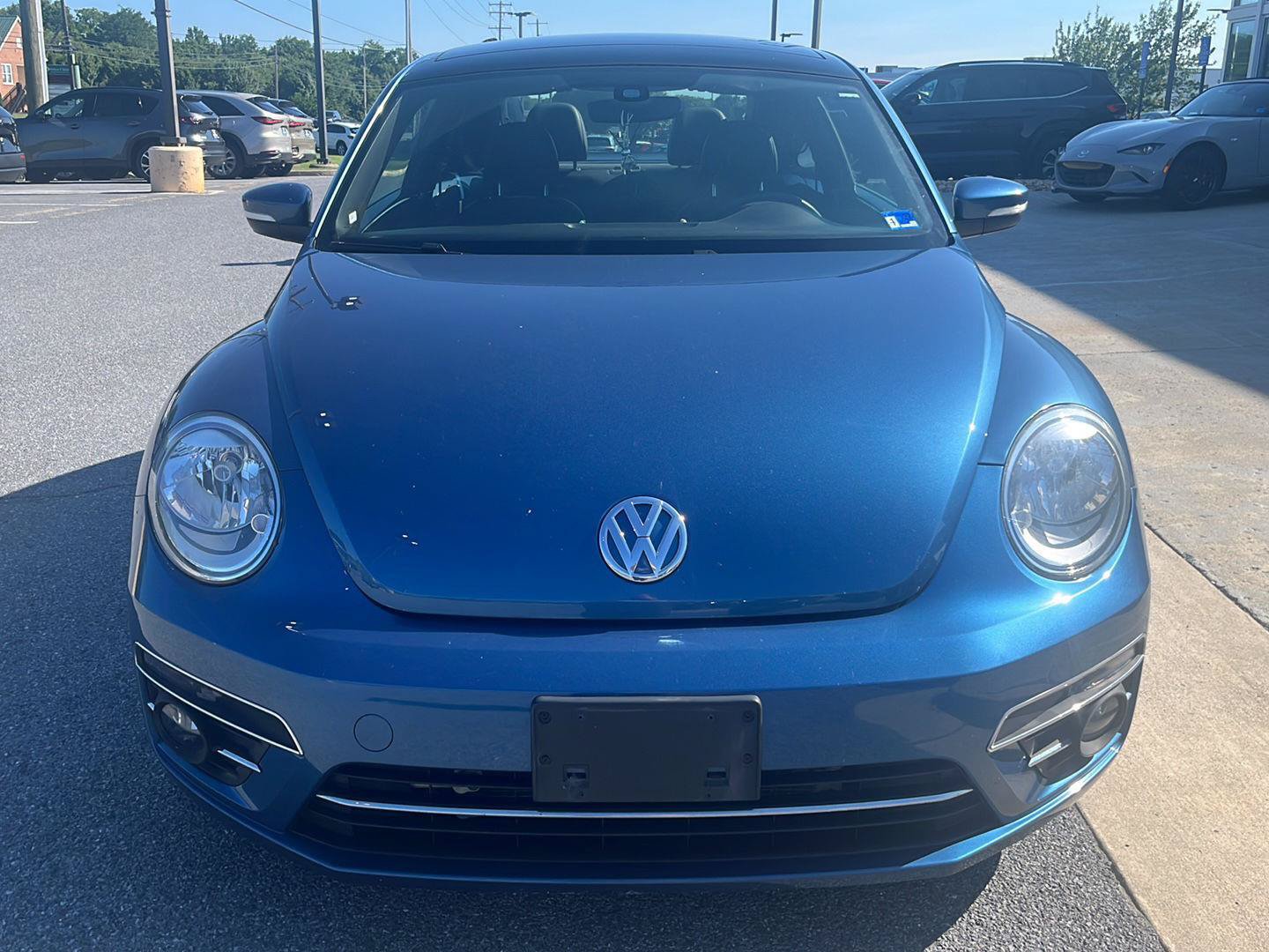 volkswagen beetle 2019 3VWJD7AT7KM720631 image volkswagen beetle 2019 3VWJD7AT7KM720631 image