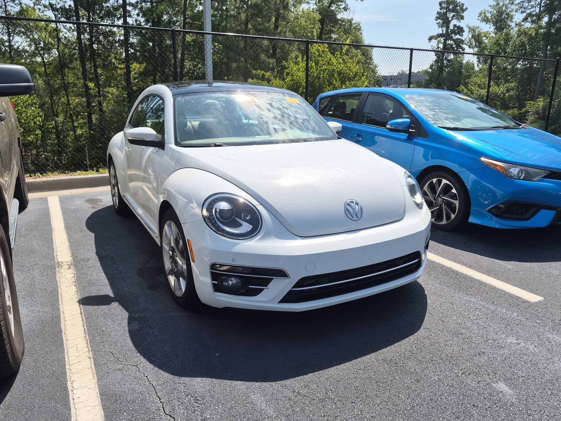 volkswagen beetle 2018 3VWJD7AT0JM727497 image volkswagen beetle 2018 3VWJD7AT0JM727497 image