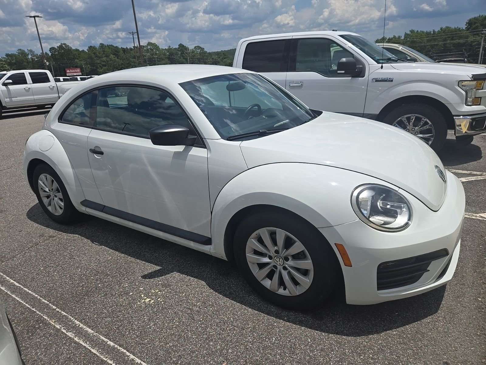 volkswagen beetle 2018 3VWFD7ATXJM707165 image volkswagen beetle 2018 3VWFD7ATXJM707165 image