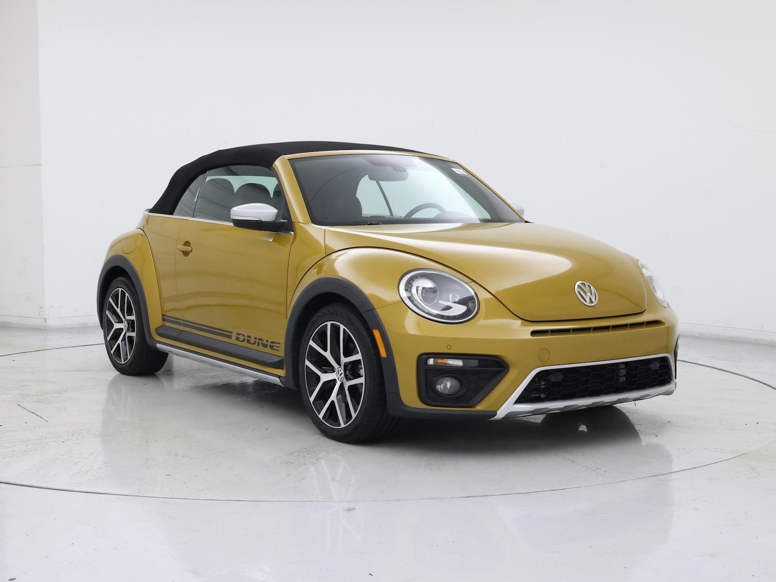 volkswagen beetle 2017 3VWT17AT3HM800163 image volkswagen beetle 2017 3VWT17AT3HM800163 image