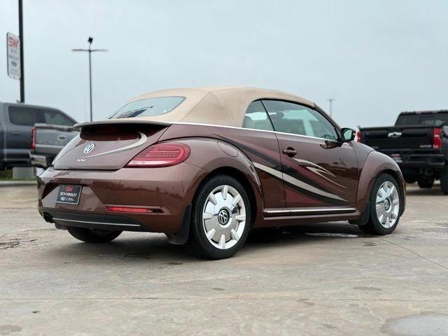 volkswagen beetle 2017 3VW517AT7HM813636 image volkswagen beetle 2017 3VW517AT7HM813636 image