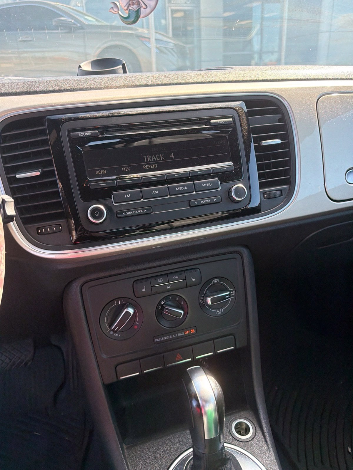 volkswagen beetle 2012 3VWJP7ATXCM657906 image volkswagen beetle 2012 3VWJP7ATXCM657906 image