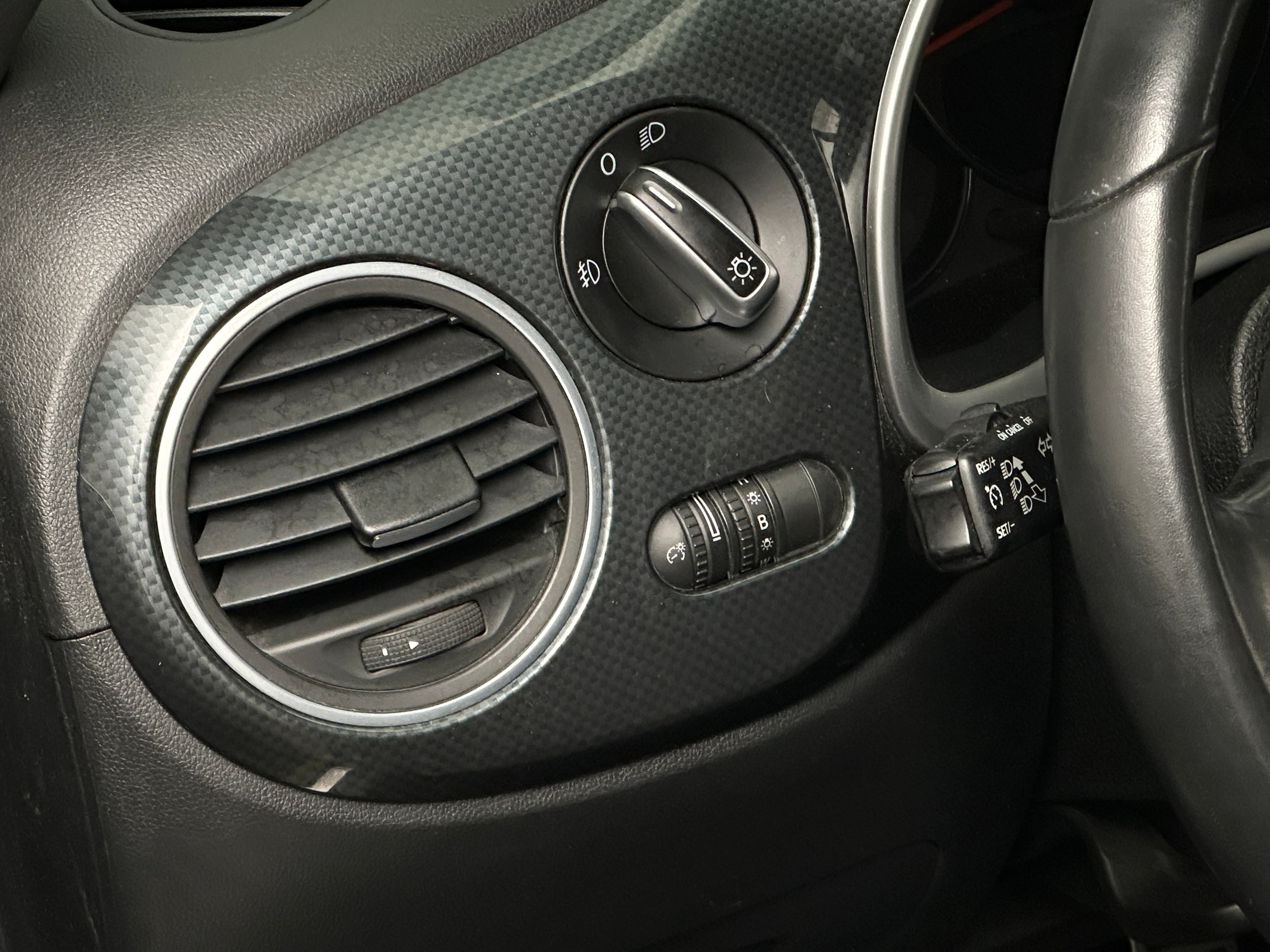 volkswagen beetle 2013 3VW4A7ATXDM633993 image volkswagen beetle 2013 3VW4A7ATXDM633993 image
