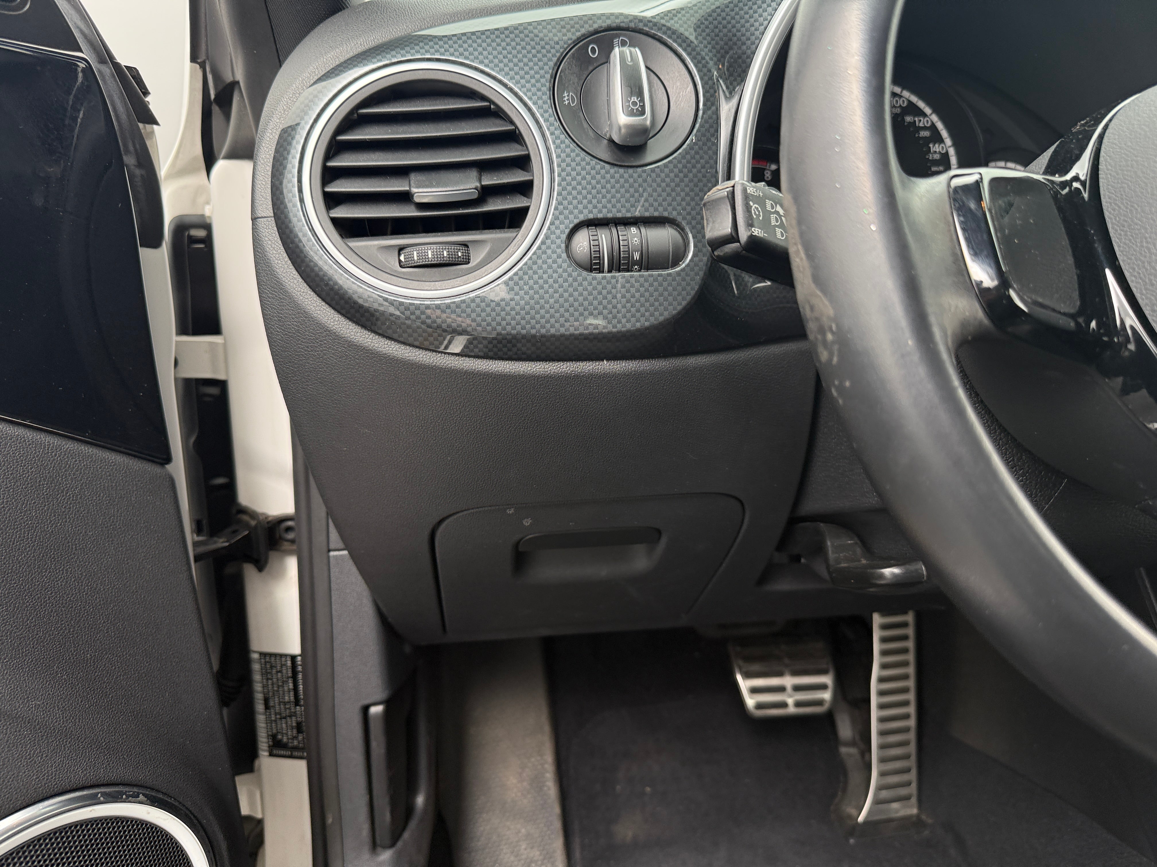 volkswagen beetle 2013 3VWVA7AT3DM615811 image volkswagen beetle 2013 3VWVA7AT3DM615811 image