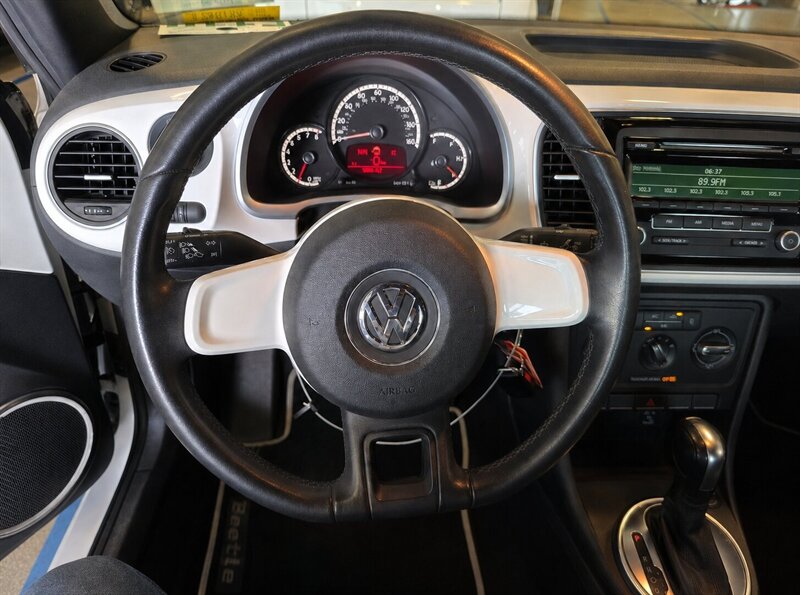 volkswagen beetle 2013 3VW5P7AT3DM827137 image volkswagen beetle 2013 3VW5P7AT3DM827137 image