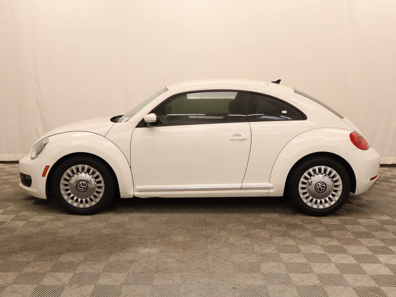 volkswagen beetle 2014 3VWJP7AT8EM602843 image volkswagen beetle 2014 3VWJP7AT8EM602843 image