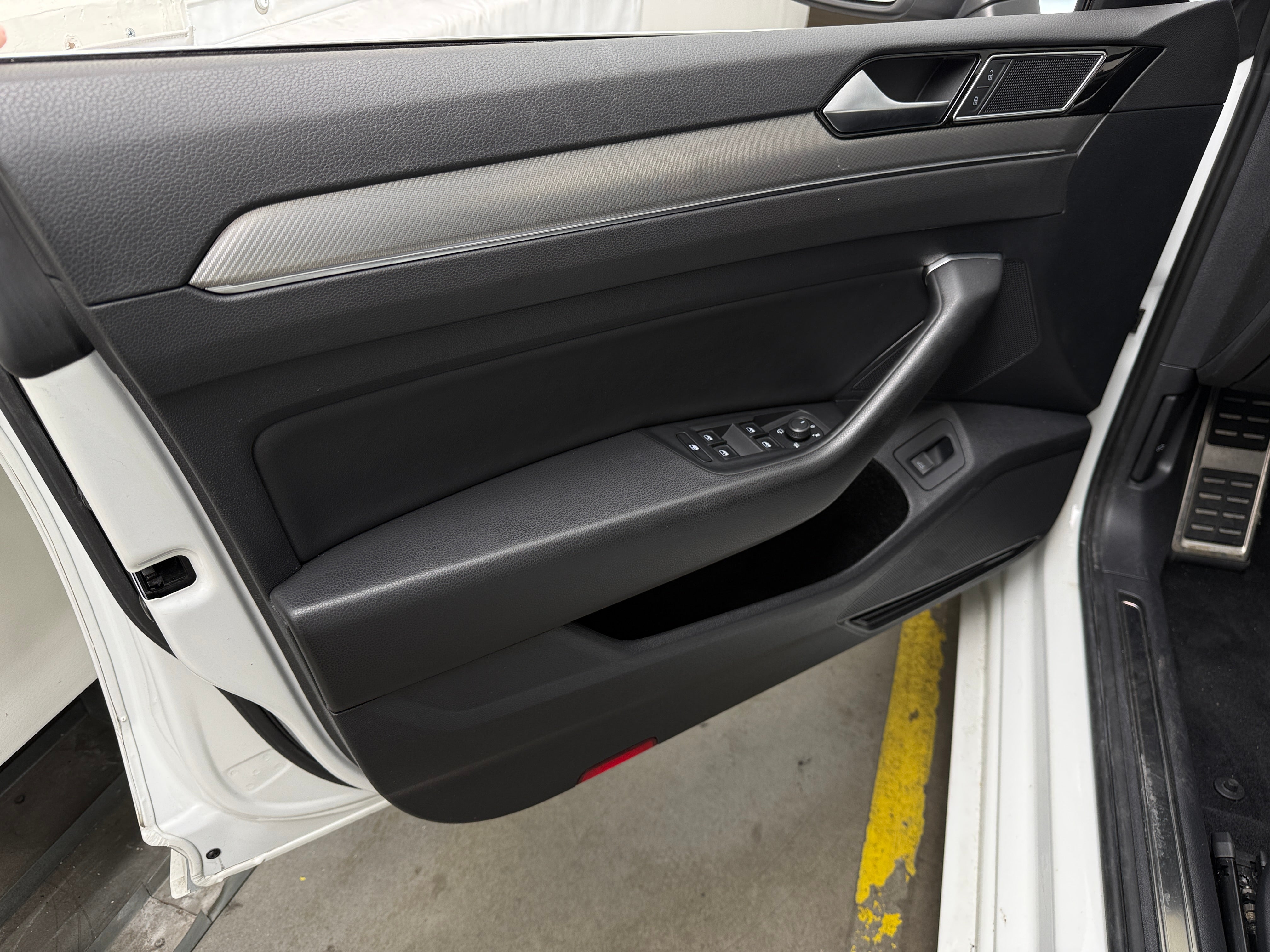 volkswagen arteon 2019 WVWSR7AN7KE027512 image volkswagen arteon 2019 WVWSR7AN7KE027512 image
