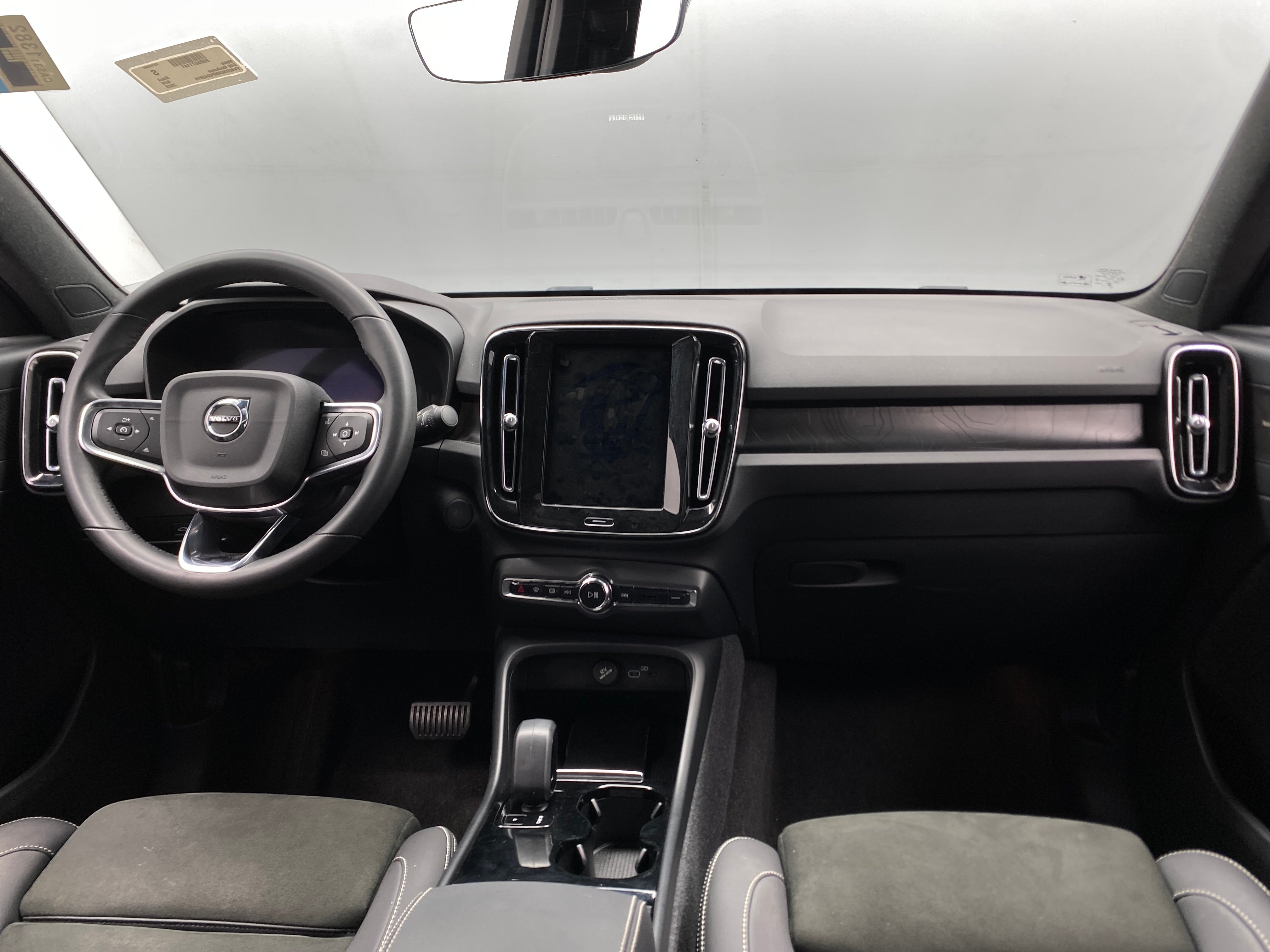 volvo c40 2023 YV4ED3GM6P2043919 image volvo c40 2023 YV4ED3GM6P2043919 image
