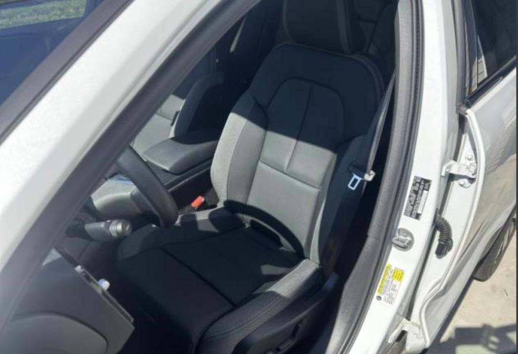 volvo c40 2023 YV4ED3GKXP2036969 image volvo c40 2023 YV4ED3GKXP2036969 image
