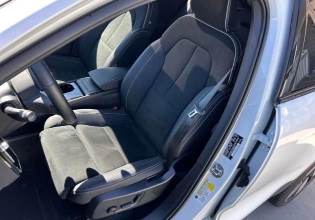 volvo c40 2023 YV4ED3GM8P2058440 image volvo c40 2023 YV4ED3GM8P2058440 image