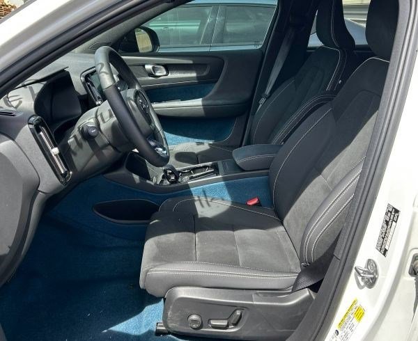 volvo c40 2023 YV4ED3GL7P2052295 image volvo c40 2023 YV4ED3GL7P2052295 image