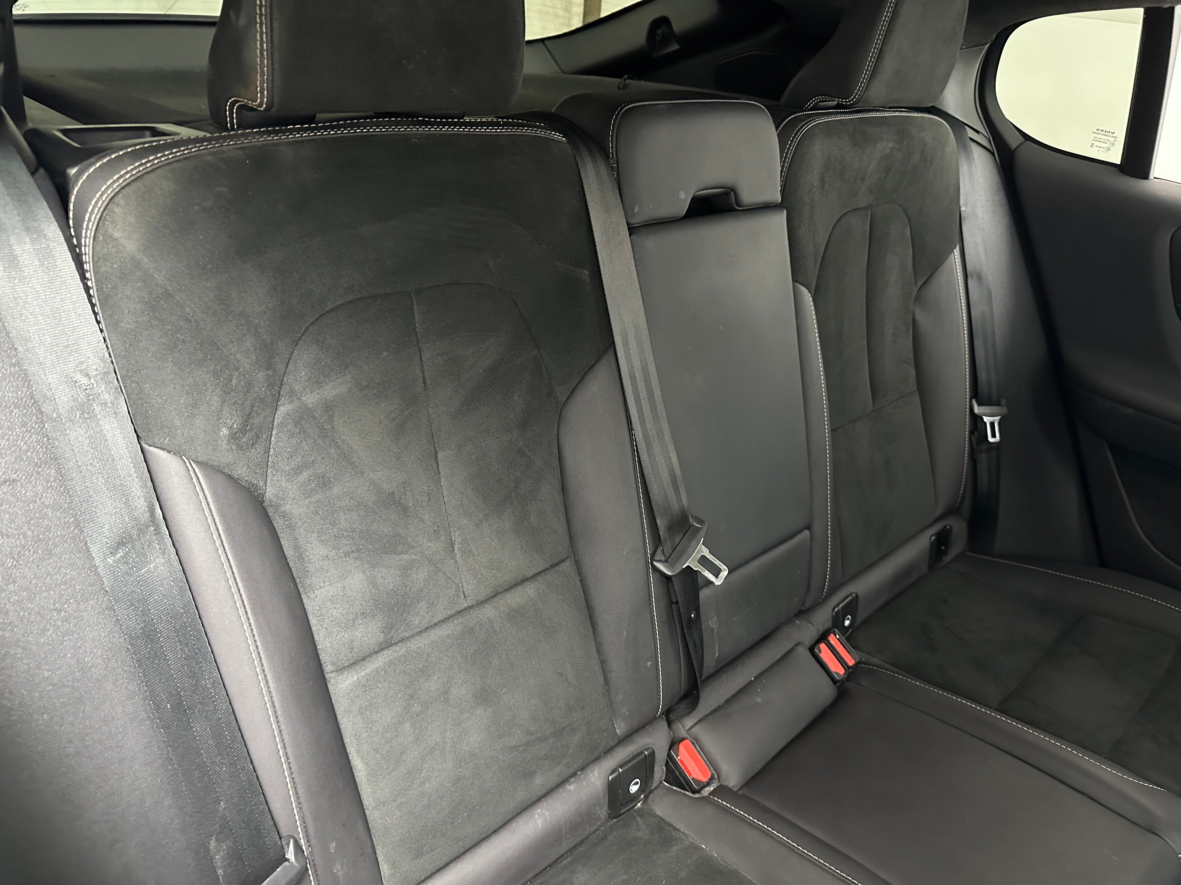 volvo c40 2024 YV4ER3GLXR2100103 image volvo c40 2024 YV4ER3GLXR2100103 image