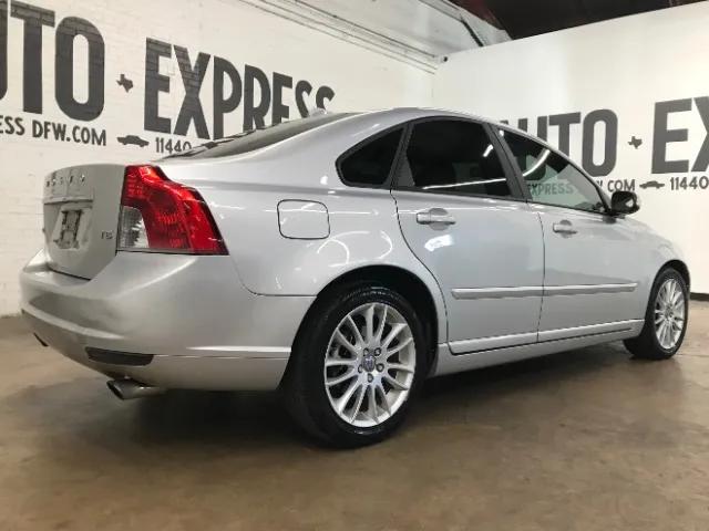 volvo s40 2011 YV1672MS7B2550651 image volvo s40 2011 YV1672MS7B2550651 image