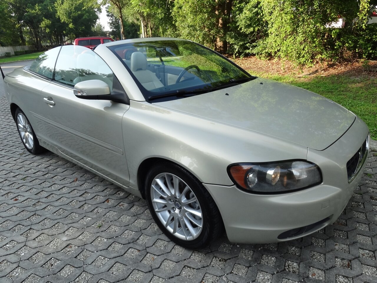 volvo c70 2008 YV1MC67228J056010 image volvo c70 2008 YV1MC67228J056010 image