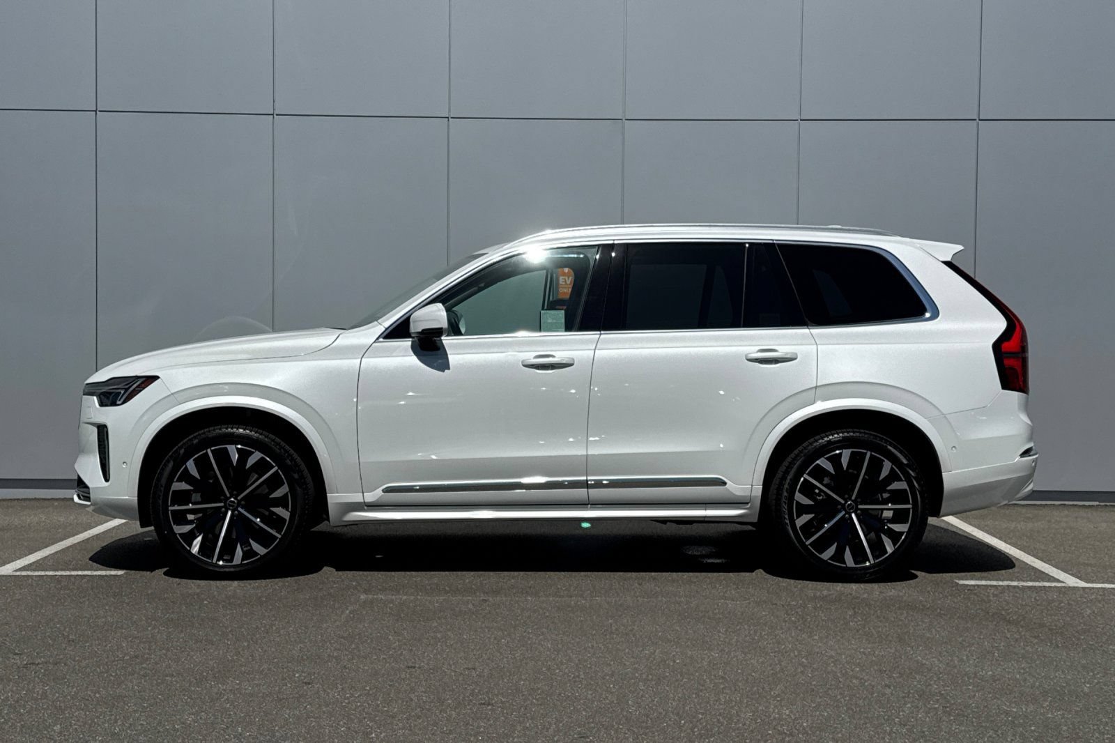volvo xc90 2026 YV4062JE2T1434100 image volvo xc90 2026 YV4062JE2T1434100 image