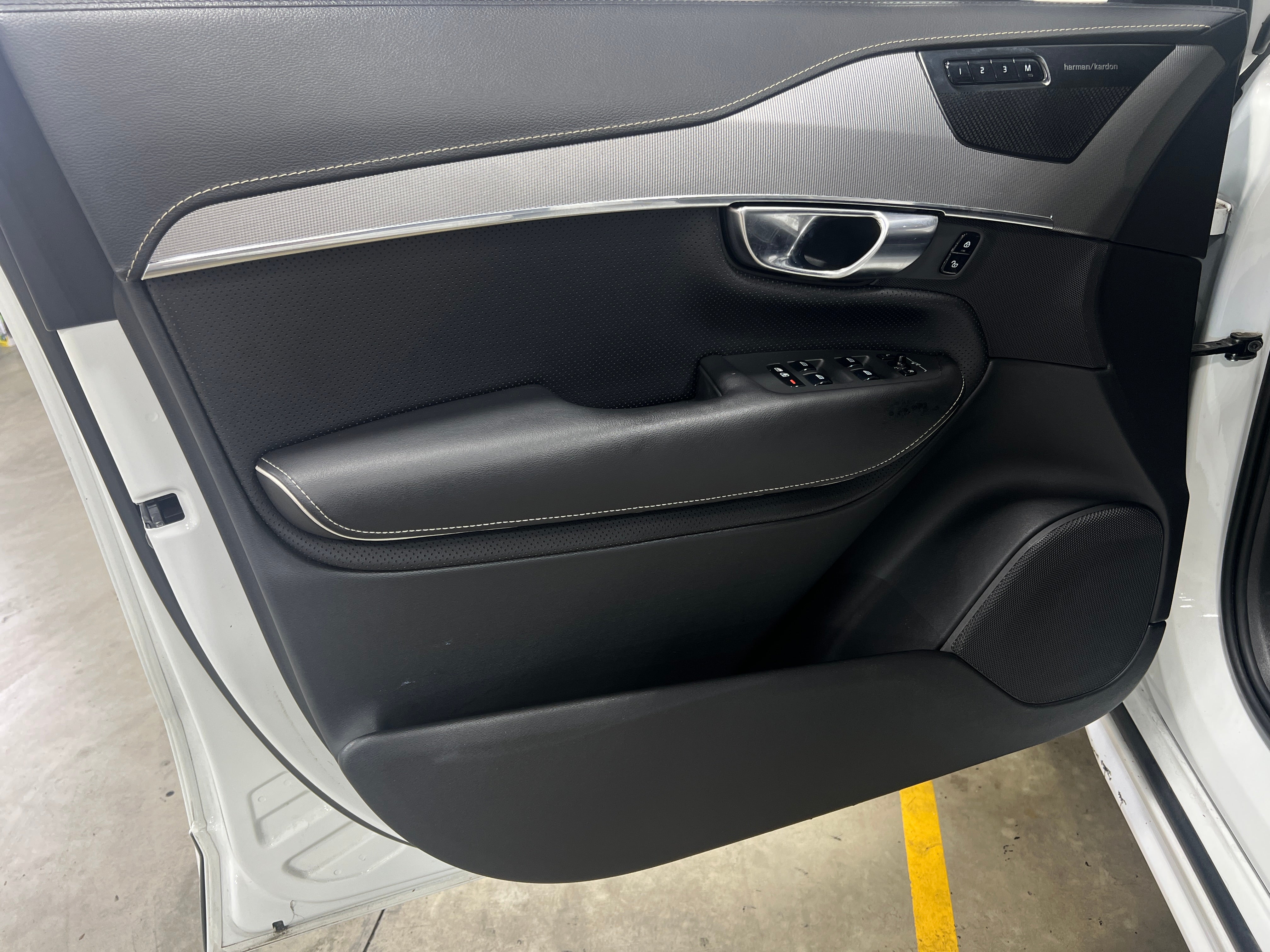 volvo xc90 2022 YV4BR0CM8N1810973 image volvo xc90 2022 YV4BR0CM8N1810973 image