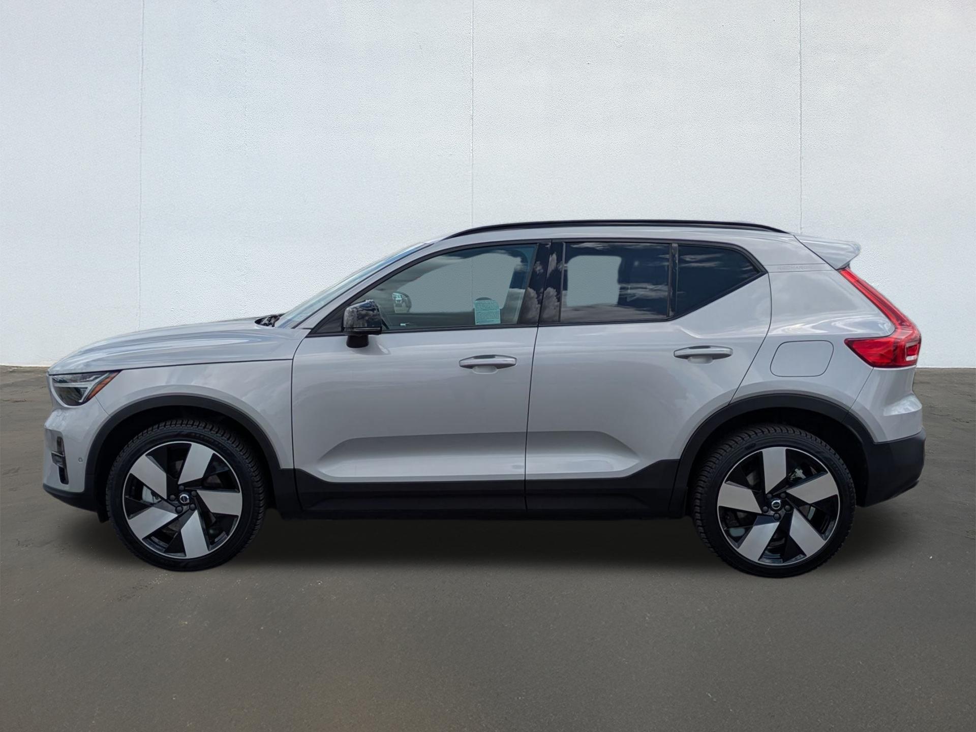 volvo xc40 2023 YV4ED3UM7P2985269 image volvo xc40 2023 YV4ED3UM7P2985269 image