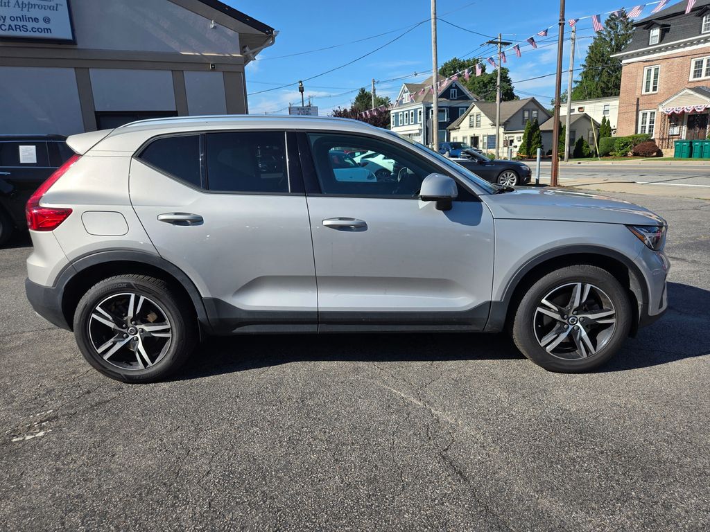 volvo xc40 2023 YV4L12UV1P2109767 image volvo xc40 2023 YV4L12UV1P2109767 image