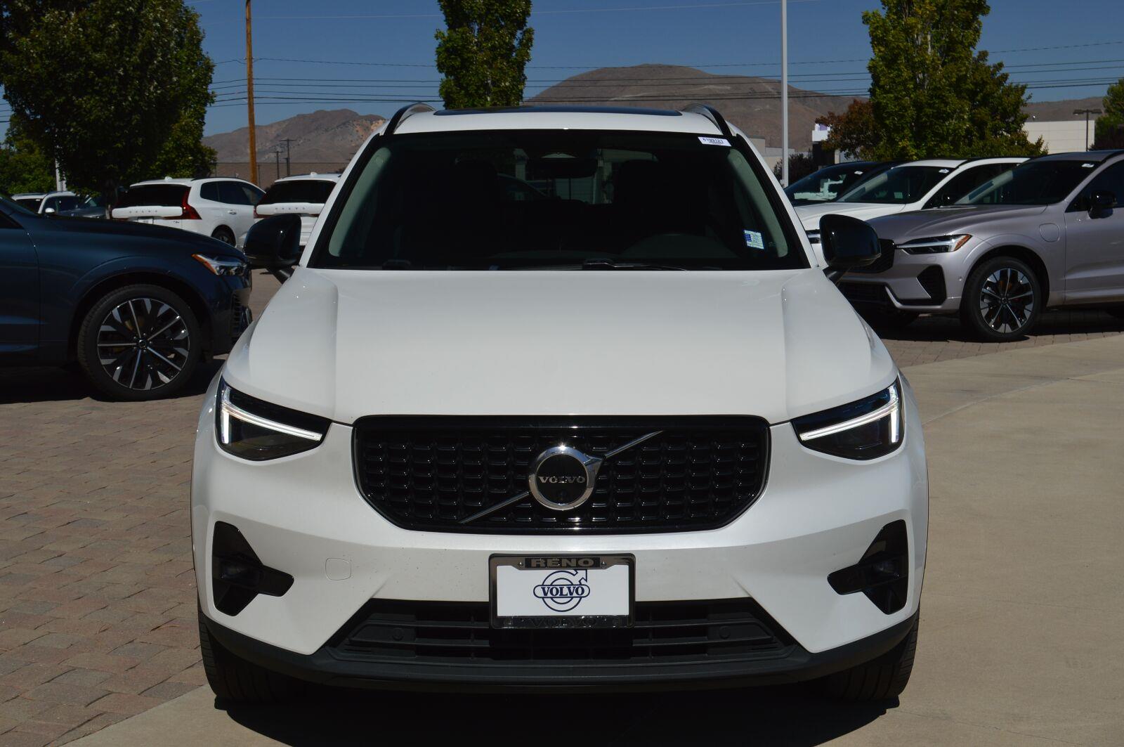 volvo xc40 2023 YV4L12UX4P2943999 image volvo xc40 2023 YV4L12UX4P2943999 image