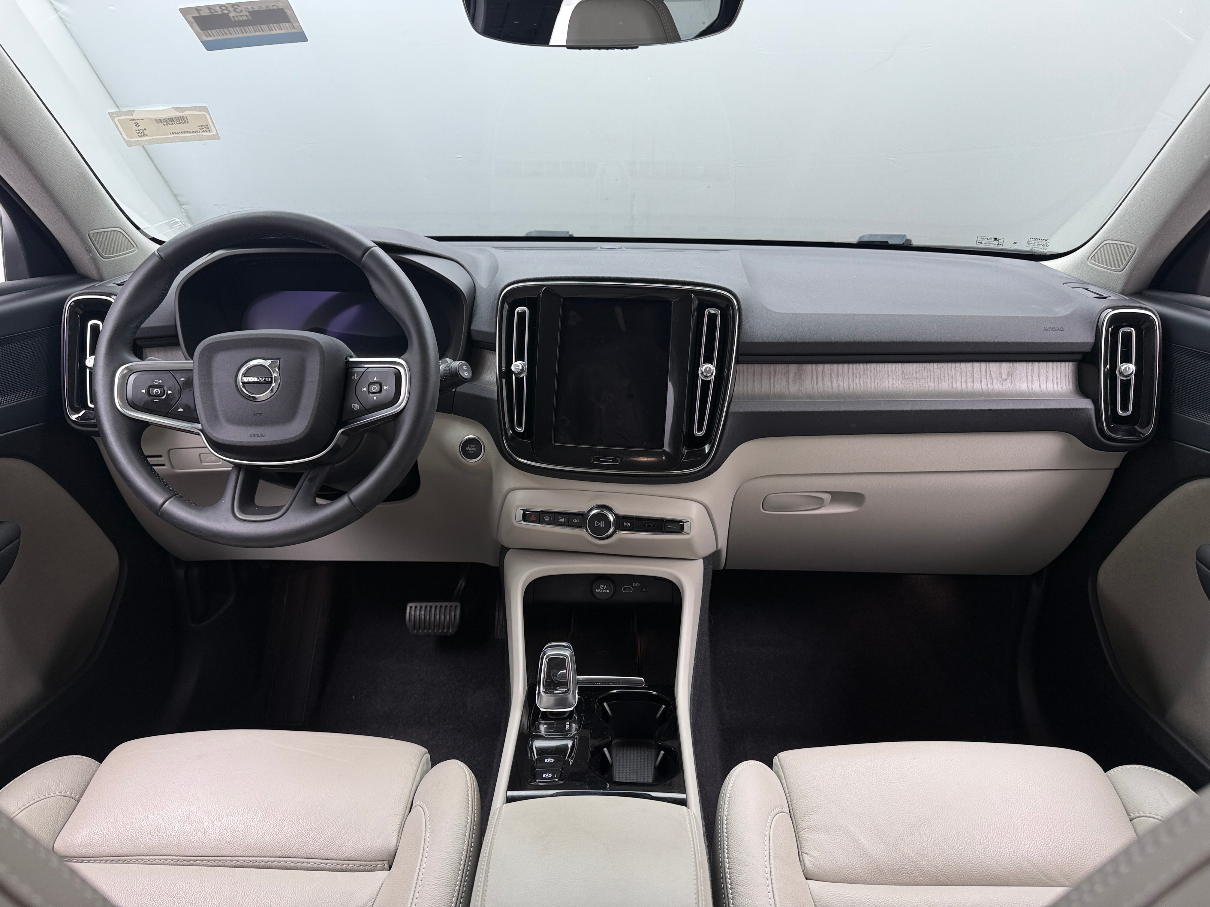 volvo xc40 2023 YV4L12UL6P2015267 image volvo xc40 2023 YV4L12UL6P2015267 image