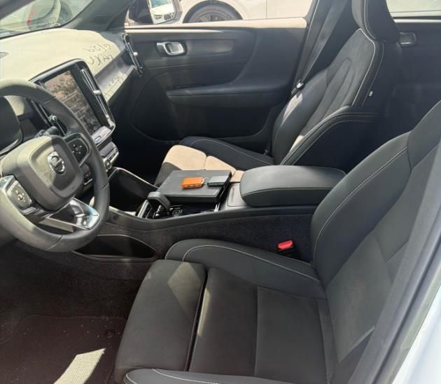 volvo xc40 2023 YV4ED3UL2P2060129 image volvo xc40 2023 YV4ED3UL2P2060129 image
