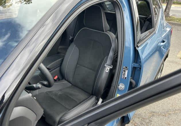 volvo xc40 2023 YV4ED3UW0P2021131 image volvo xc40 2023 YV4ED3UW0P2021131 image