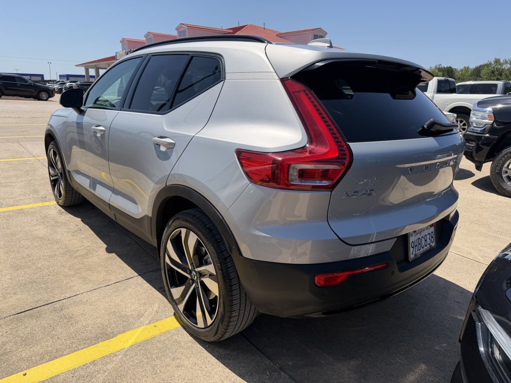 volvo xc40 2023 YV4L12UX6P2932597 image volvo xc40 2023 YV4L12UX6P2932597 image