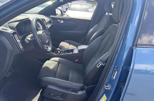 volvo xc40 2023 YV4ED3UM3P2007917 image volvo xc40 2023 YV4ED3UM3P2007917 image