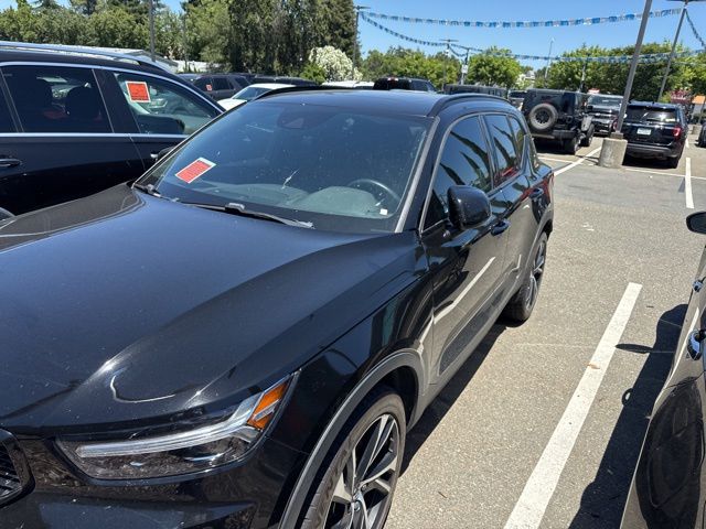 volvo xc40 2019 YV4162XZ9K2015233 image volvo xc40 2019 YV4162XZ9K2015233 image