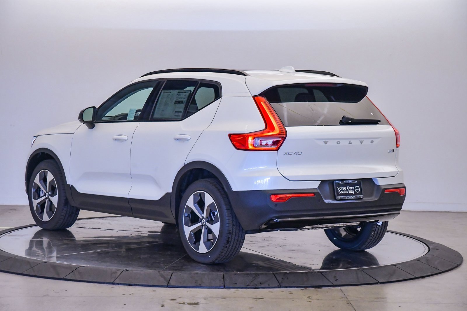 volvo xc40 2026 YV4L12UC4T2664981 image volvo xc40 2026 YV4L12UC4T2664981 image