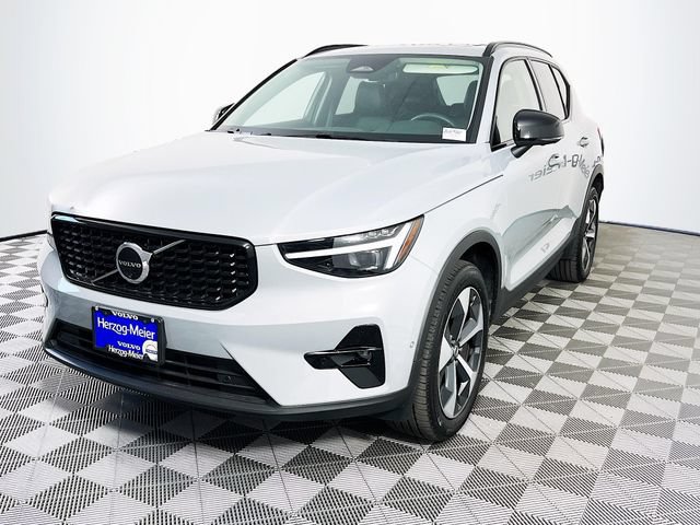 volvo xc40 2026 YV4L12UC7T2675487 image volvo xc40 2026 YV4L12UC7T2675487 image